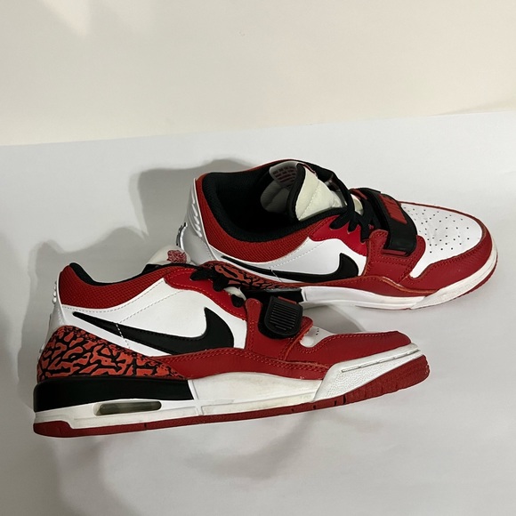 WHITE/BLACK-GYM RED AIR JORDAN LEGACY 312LOW (GS) - Picture 3 of 7